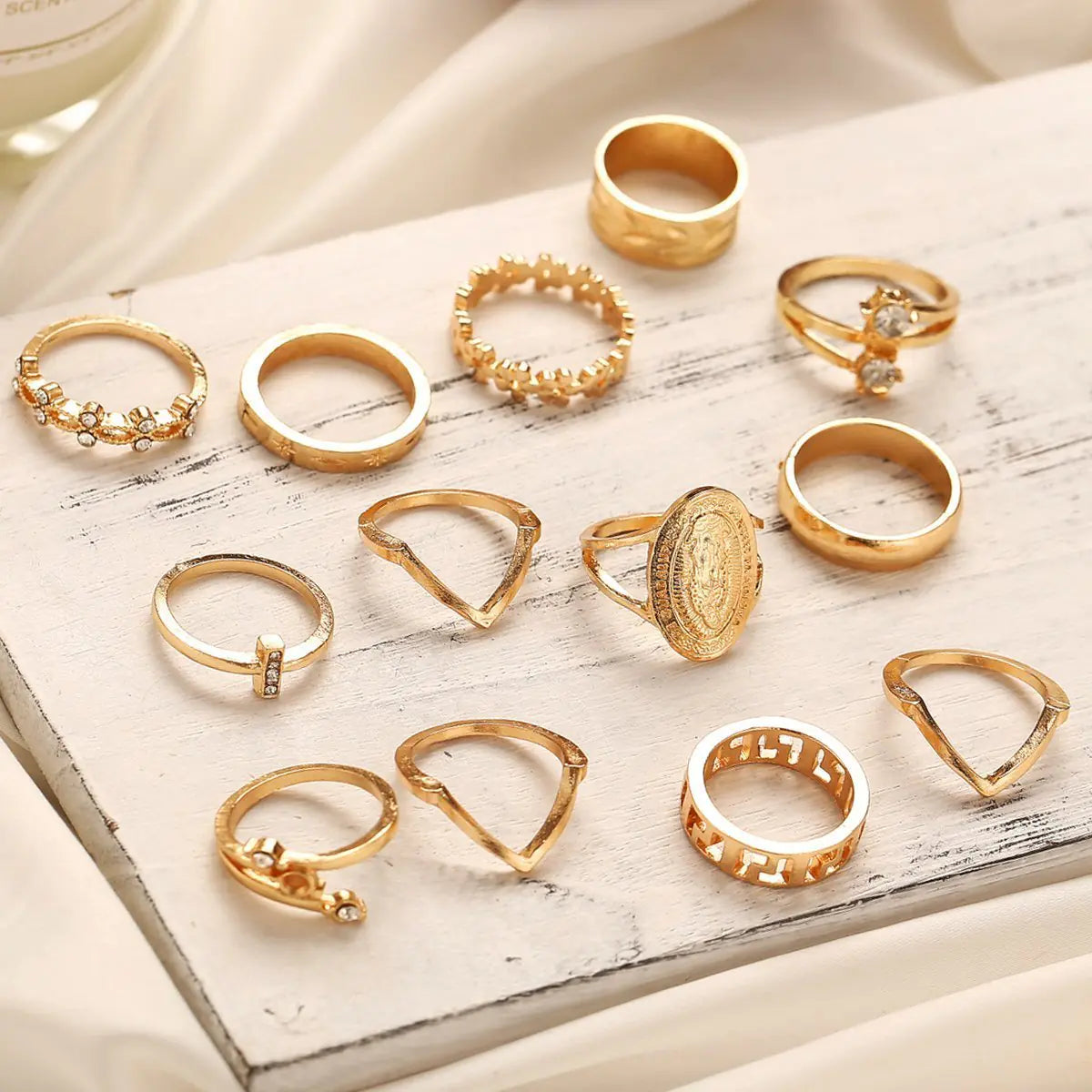 13 Pieces Medallion Ring Set